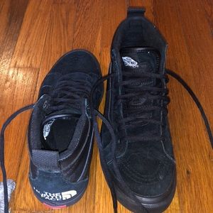 Men’s vans north face high top sneakers!